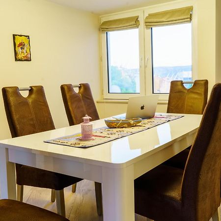 Centrally Located Apartment In فارنا المظهر الخارجي الصورة