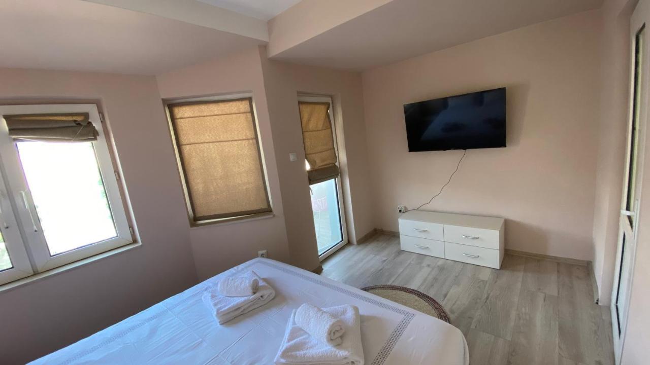 Centrally Located Apartment In فارنا المظهر الخارجي الصورة