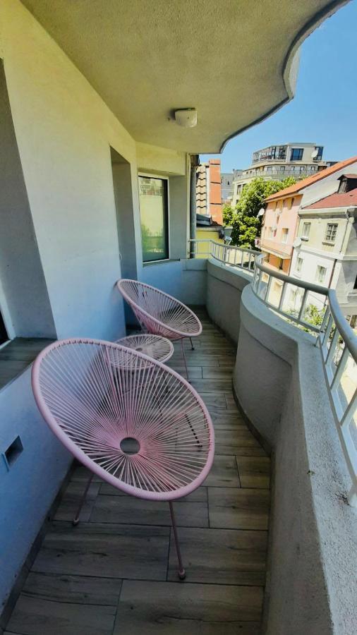 Centrally Located Apartment In فارنا المظهر الخارجي الصورة