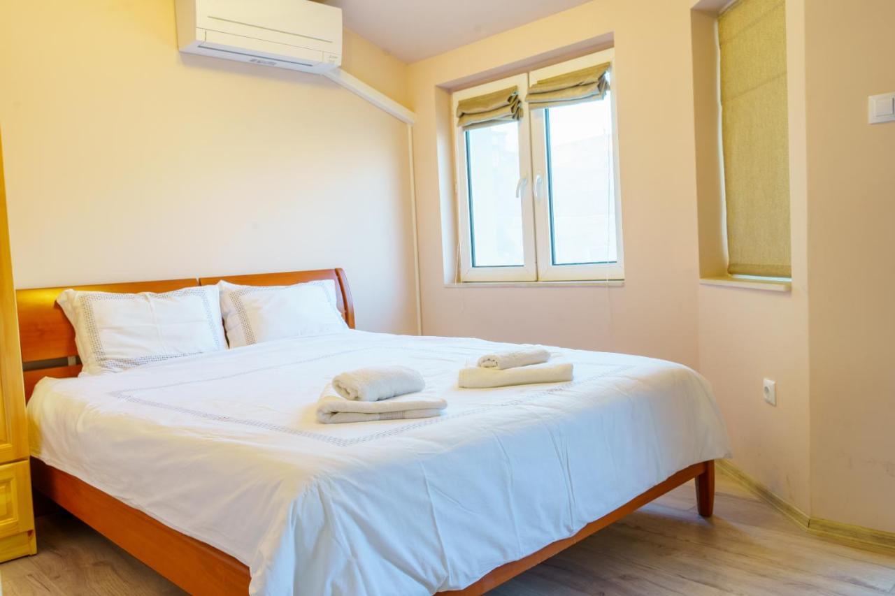 Centrally Located Apartment In فارنا المظهر الخارجي الصورة