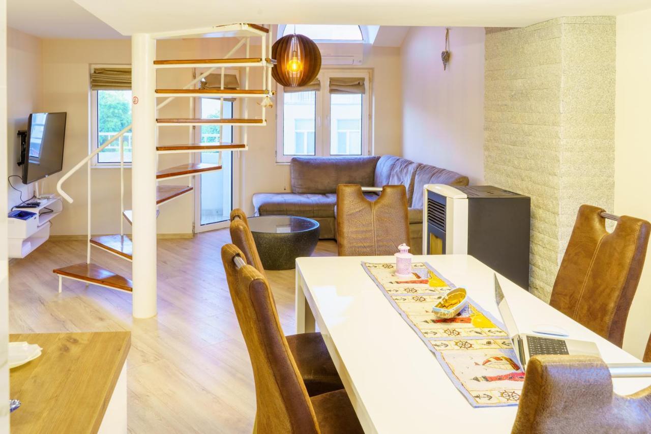 Centrally Located Apartment In فارنا المظهر الخارجي الصورة