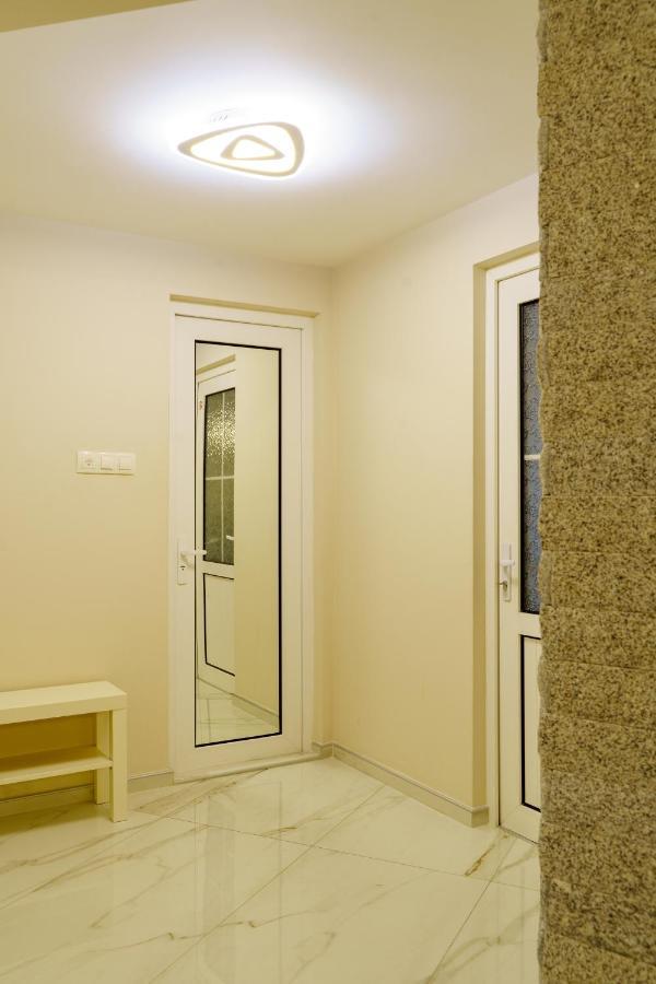 Centrally Located Apartment In فارنا المظهر الخارجي الصورة