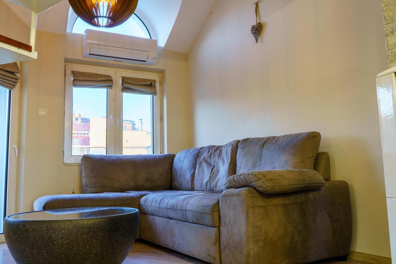Centrally Located Apartment In فارنا المظهر الخارجي الصورة